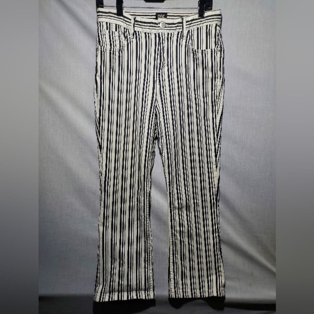 BDG Urban Outfitters size 29 women's‎ jeans